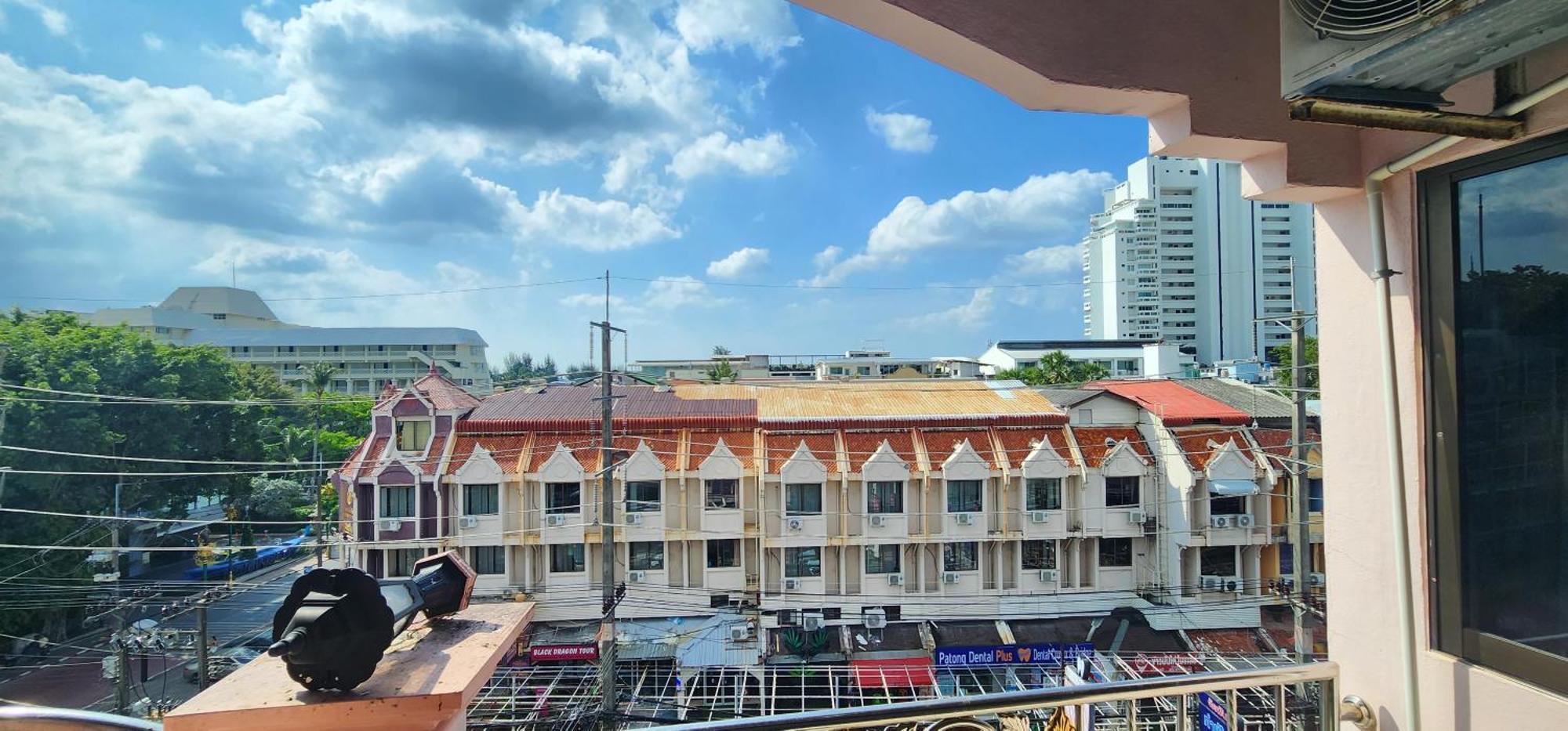 Royal Sweet Hotel Patong Extérieur photo