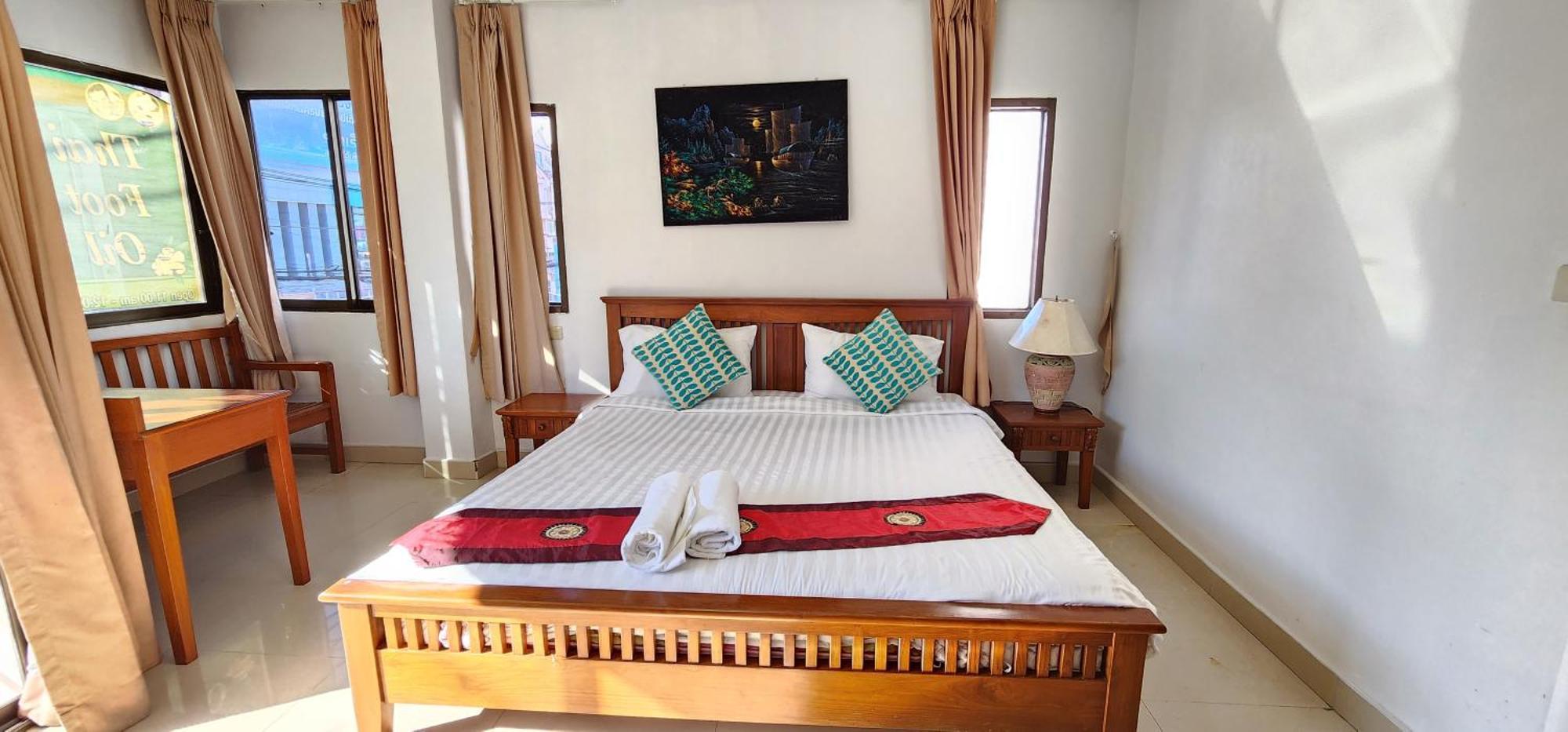 Royal Sweet Hotel Patong Extérieur photo